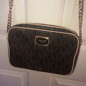 Michael Kor’s Crossbody